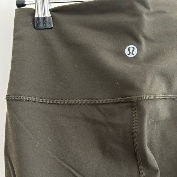 Lululemon Wunder Under 7/8th tight - Picture 3 of 5